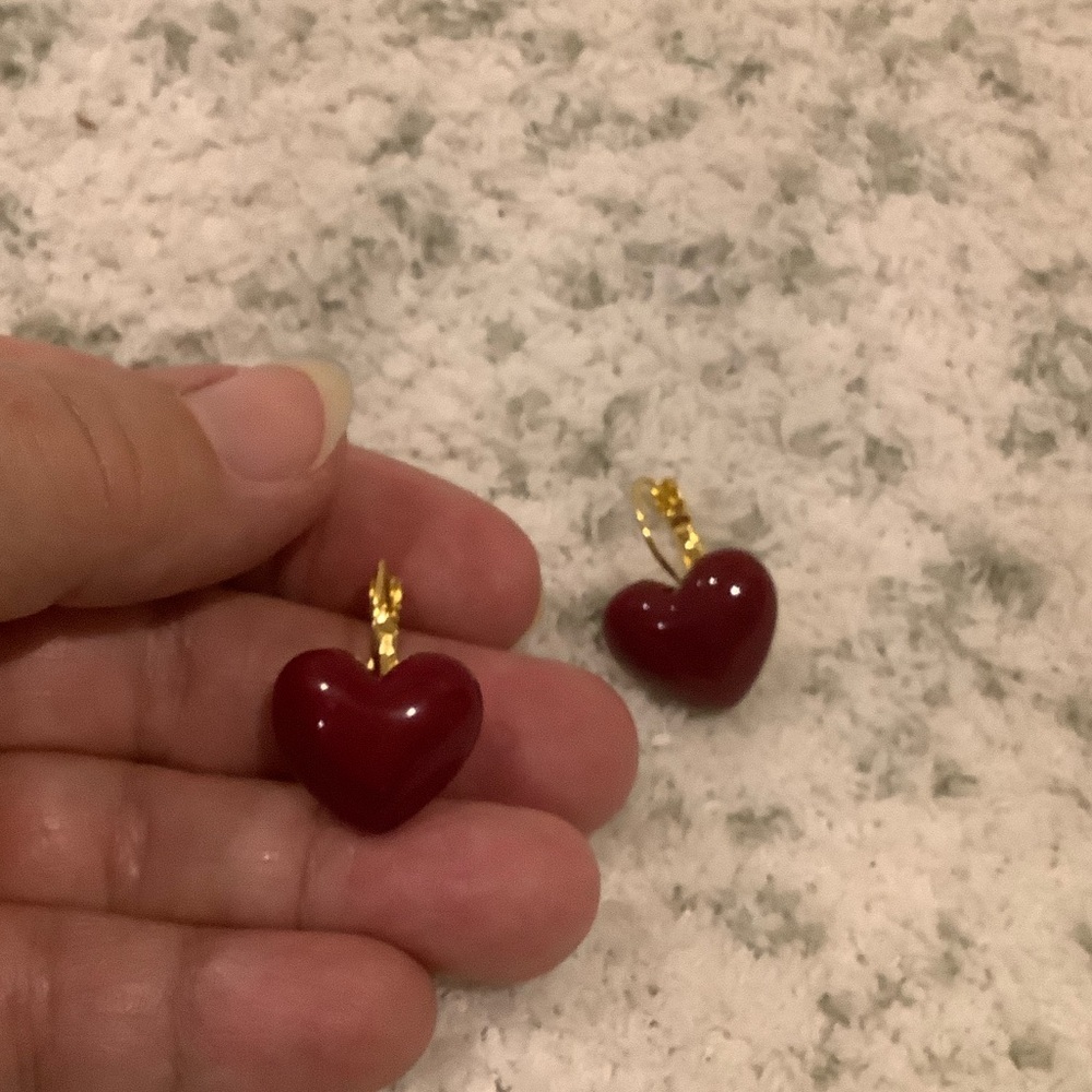 Plump Red Valentines Day Heart Pierced Fashion Earrings with leverback NWT - Picture 10 of 13